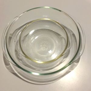 Pyrex Bowls, Set of 2!